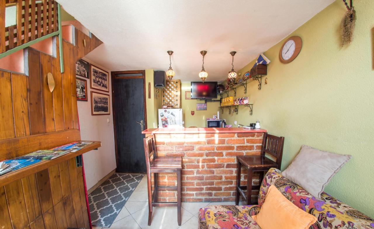 Cozy Studio Apartment Next To The Old Bridge Мостар Екстериор снимка